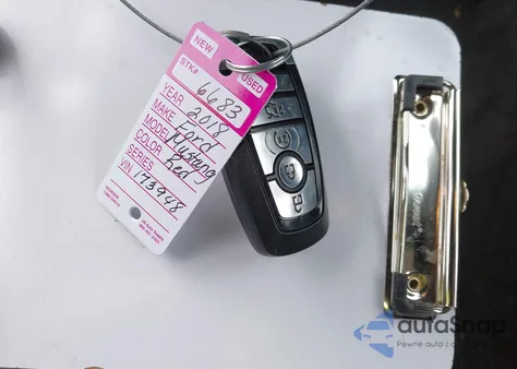 2018 Ford Mustang Ecoboost z USA, uszkodzony, nr VIN 1FATP8UH3J5173948